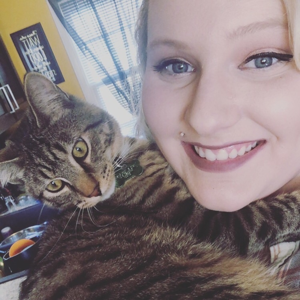 Meet your Posher, Alayna